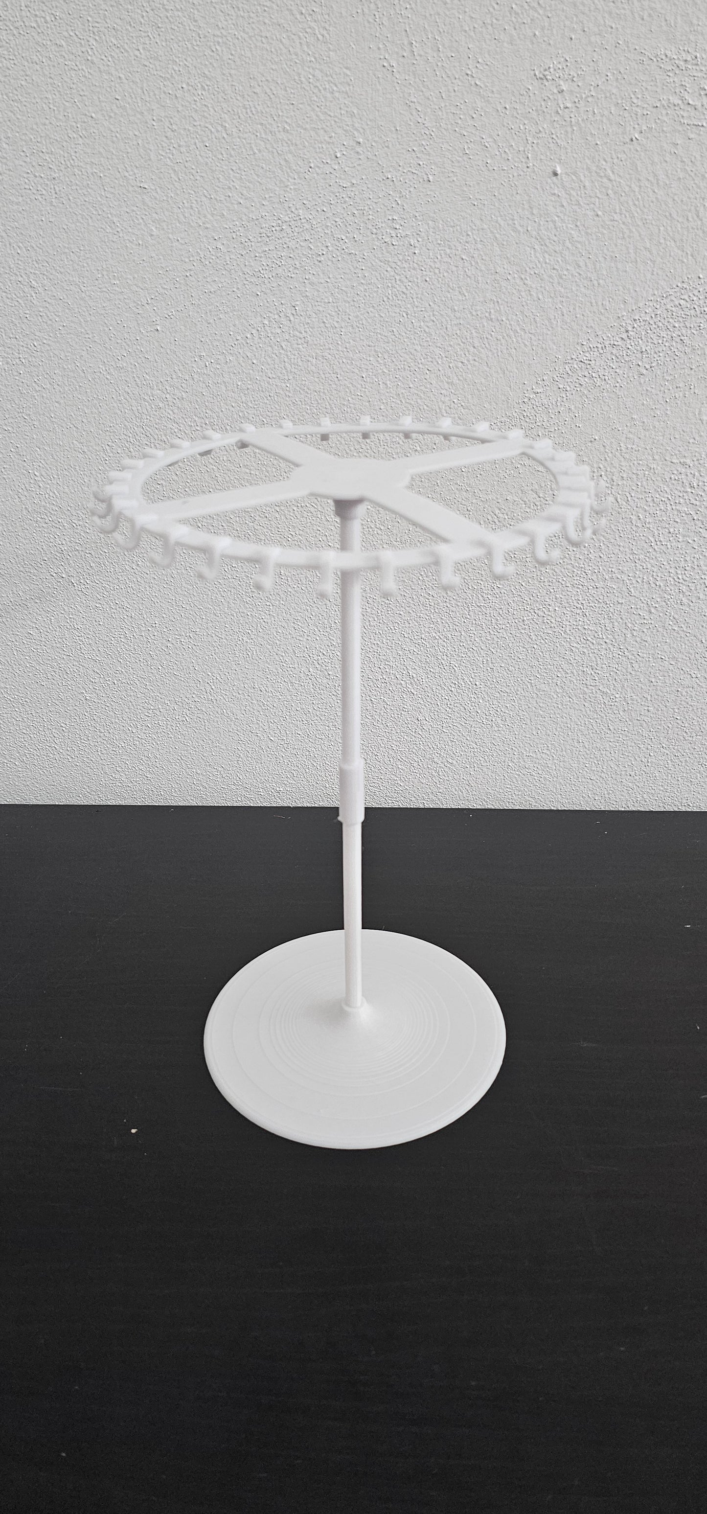 Rotating Jewelry Stand – Minimal Organizer
