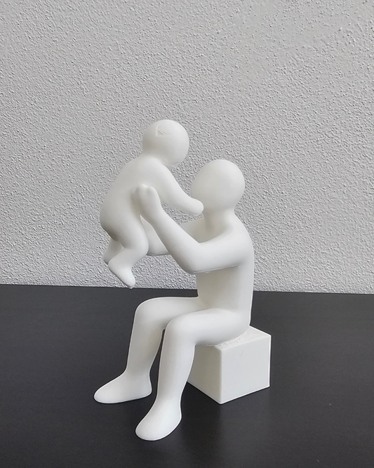 Escultura Pai e Filho – Arte que Representa o Laço Familiar