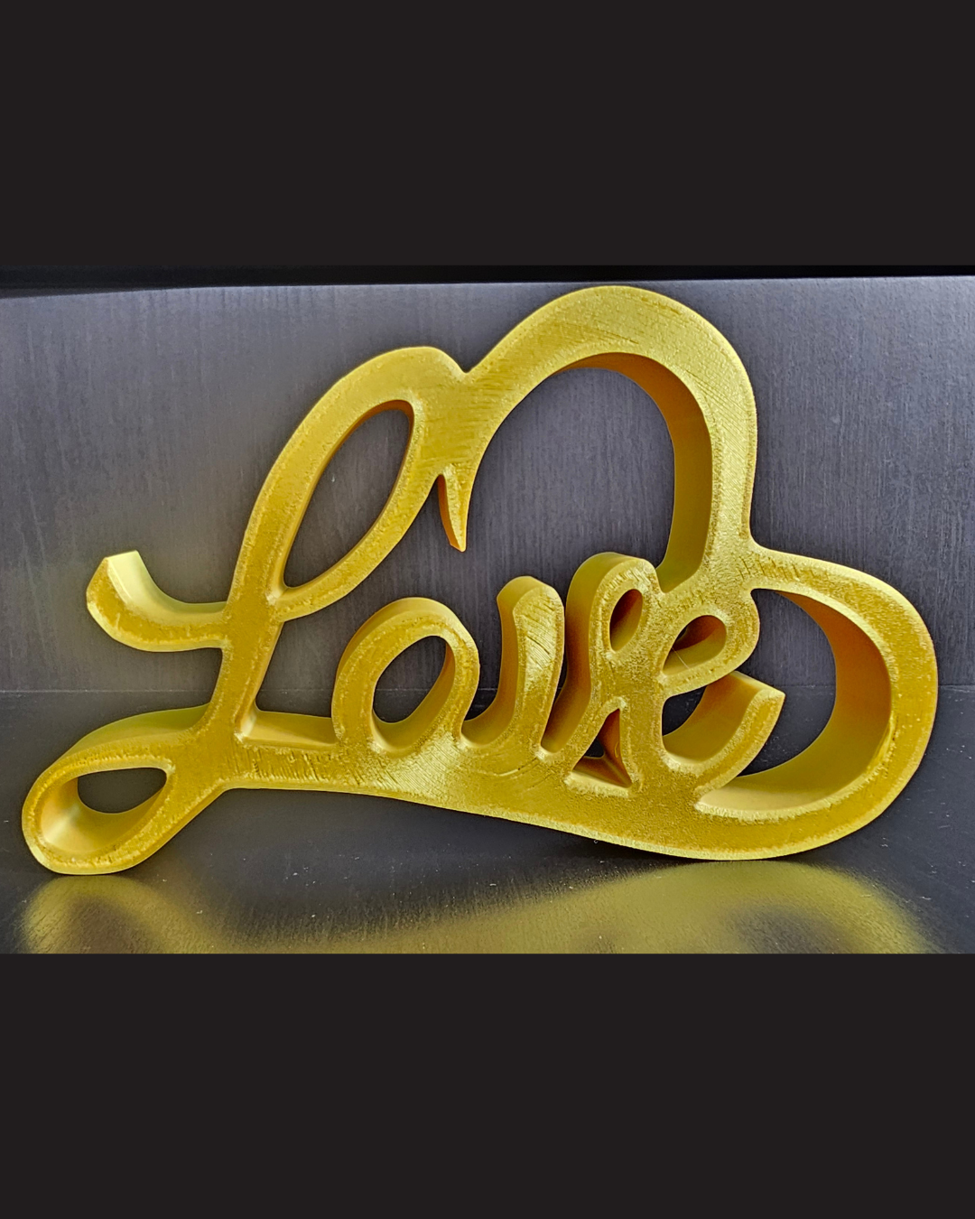 Decoração de Mesa Script Love – Toque Romântico Moderno