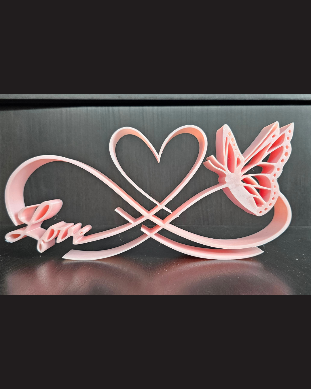 Borboleta do Amor Infinito – Decoração Romântica para Mesa