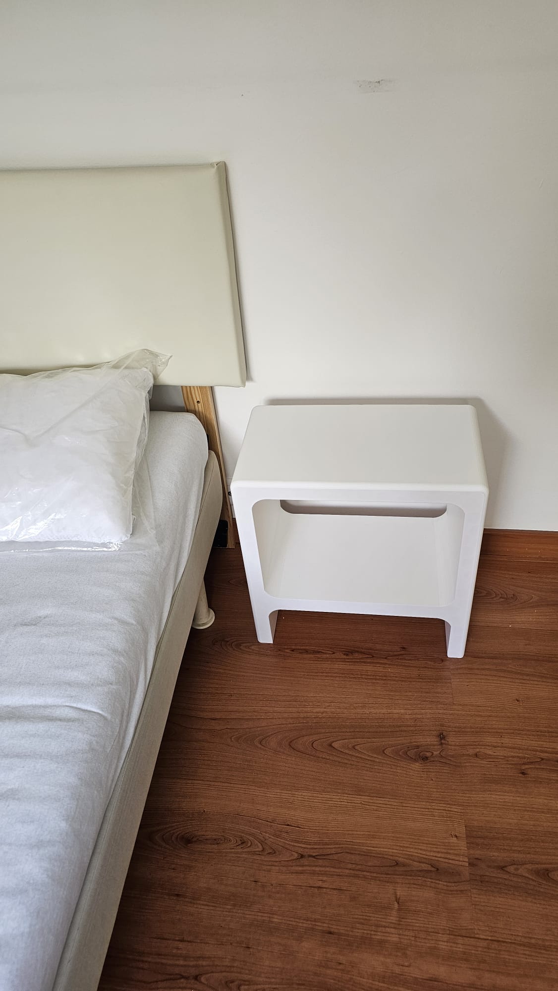 Modern Bedside Table – Minimalist 3D Printed Nightstand
