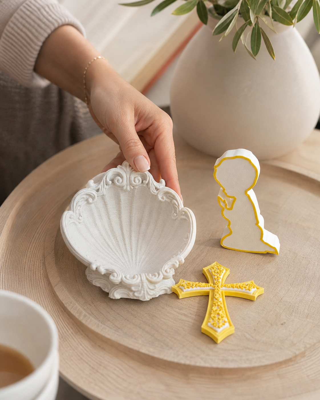 Religious Gift Set (Shell, Cross & Figure)